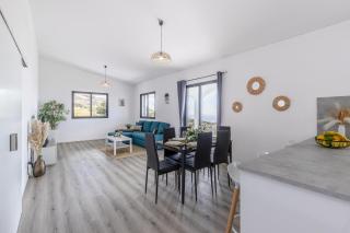 Maylily Seascape Villa - 5