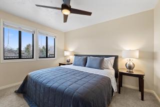 Ski home! 25 mins to resorts. Private hot tub! - Cottonwood Heights - 2