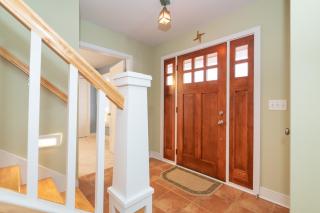 Tranquility Beach House - Beautiful cape cod style home just a short walk to Oak Street beach access - South Haven - 8