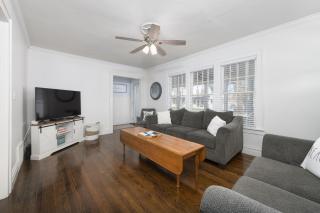 Perfect cottage for a quiet getaway with fire pit - South Haven - 1