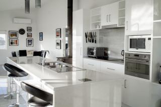 Unwind Private Island Getaway - Lakefront - Meningie - 2