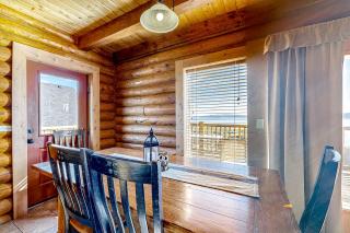 Cabin Overlooking The Harbor - Garden City - 7