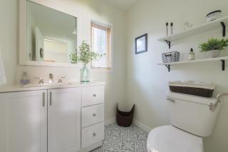 Cozy CottageSuper cute vacation rental - Just 1 block from beach access to Lake Michigan! - South Haven - 1