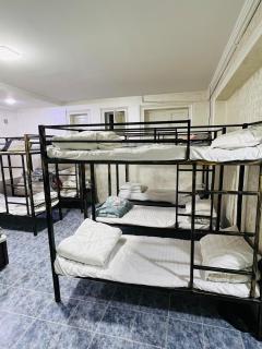 Zarbog 18 street hostel - Yakkasaray - 4