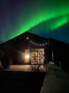 Heart of the Golden Circle with Hot Tub - Selfoss - 8