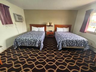 Euclid Motel - Bay City - 7