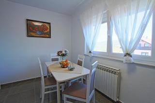 Guesthouse Viktorija Flat - Otočac - 2
