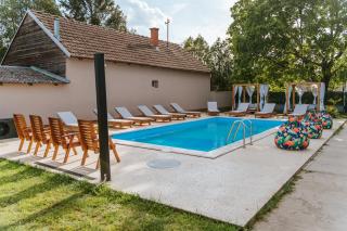 B&B LUX Pavlovci - Pavlovci - 9