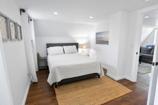 Maple Getaway - Short distance to downtown, beaches, and breweries - Douglas - 2