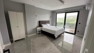 Greenplain Luxury - 1