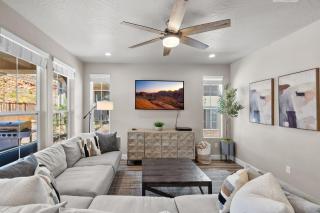 Escondido 2355 Brand New home BBQ Grill, Shuffleboard, Nintendo Switch, Scooters, and More! - Washington - 5