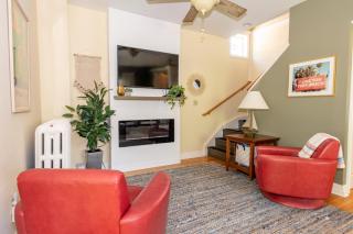 Idle Hour - Updated Home 2 blocks to South Beach and Town - South Haven - 8