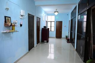 Jankivihar Homestay at Prahladghat within 1km from Shri Ram Mandir - Ayodhya - 6