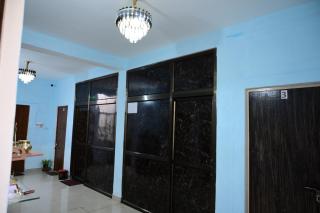 Jankivihar Homestay at Prahladghat within 1km from Shri Ram Mandir - 4