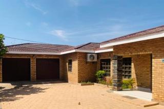 Rest and Work at Los Abrigos Villa in Molepolole - Molepolole - 5