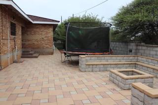 Rest and Work at Los Abrigos Villa in Molepolole - Molepolole - 4