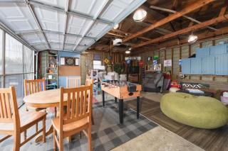 The Lighthouse - Large home close to downtown with a hot tub & game room! - South Haven - 9