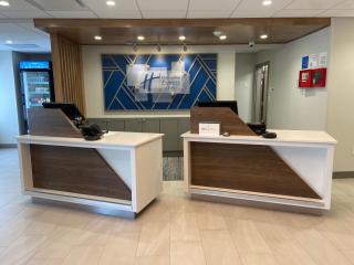 Holiday Inn Express & Suites Elyria by IHG - Elyria - 4