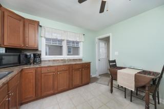 Yellow Cherry - Pet friendly Close to town and Beach - South Haven - 5