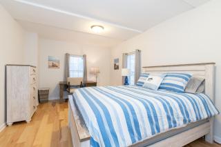 South Haven Great Lake Getaway - Centerally located to downtown South Haven and South Beach - South Haven - 5