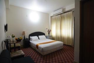 Holiday Xpress - Dhaka - 0