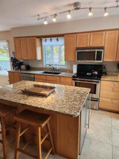 Riverside- Waterviews-1 block to beach - South Haven - 3
