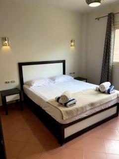 Magnificent 5-bedrooms with Rooftop & Pool Access - No mixed Egyptian groups - 5