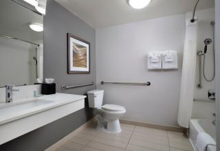 Courtyard by Marriott Fort Myers Cape Coral - 9
