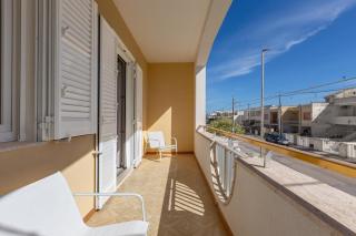 Appartamento Giade by BarbarHouse - Torre dell'Orso - 2