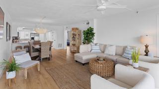Spectacular views from this oceanfront property located on the no-drive beach! - New Smyrna Beach - 1
