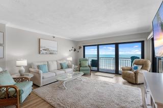 Spectacular beach views! Direct Oceanfront unit on the no-drive beach - New Smyrna Beach - 3
