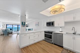Spectacular beach views! Direct Oceanfront unit on the no-drive beach - New Smyrna Beach - 6