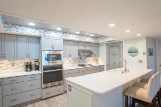 Luxury, Direct Oceanfront Unit and Balcony, Northeast Corner, Heated Pool, Garage Parking - Ormond Beach - 7