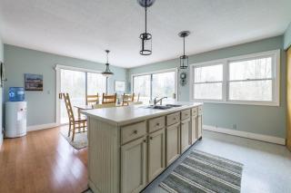 Fields of Fennville - Located on Lakeshore drive - pet friendly - close to public beach access! - Fennville - 7
