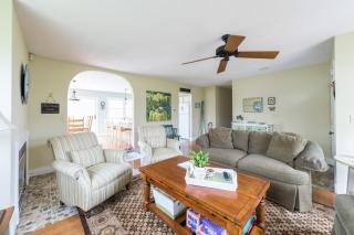 Fields of Fennville - Located on Lakeshore drive - pet friendly - close to public beach access! - Fennville - 3