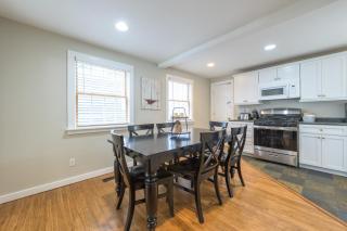 Firefly Cottage - close to beach & town! - South Haven - 6