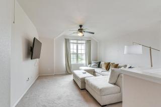 12 Mi to Dtwn Houston: Modern Home w/ Backyard - 6