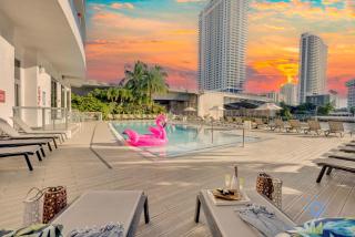 Beachwalk Resort Prime Location Balcony Gym - Hallandale Beach - 1