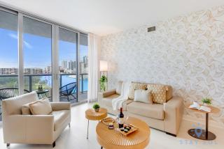 Beachwalk Resort Prime Location Balcony Gym - Hallandale Beach - 9