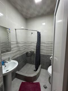 Батуми центр , апартаменты 2 минуты море - Batoemi - 4
