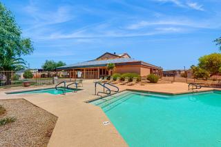 Pools and Pickleball! Dog-Friendly Home in Surprise - 9