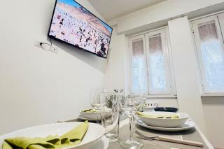 New and elegant apartment on the Navigli Netflix e Disney - Milan - 4