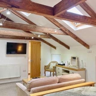 The Britannia Inn & Waves Restaurant - 7