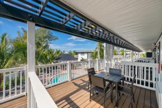 Tropic Isle At Anna Maria Island Inn - 4