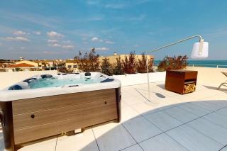 Spendide appartement tout confort, Résidence Archipel T4 en bord de plage, avec grande terrasse aménagée,spa et parking privé - Valras-Plage - 2