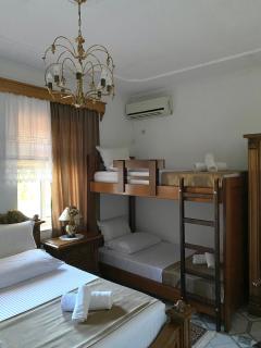 Yuri Guest House - Gjirokastër - 7