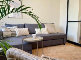 Luxury room with private bathroom on great location. - 8
