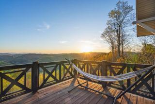 Panoramic Mtn Views HotTub Fire Pit Near Asheville - 7