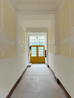 Altbauwohnung mit Charme - selbst Check In - Queensize Bett - 1