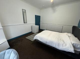 Comfortable Room in Shared Sheffield Detached House - Neepsend - 3